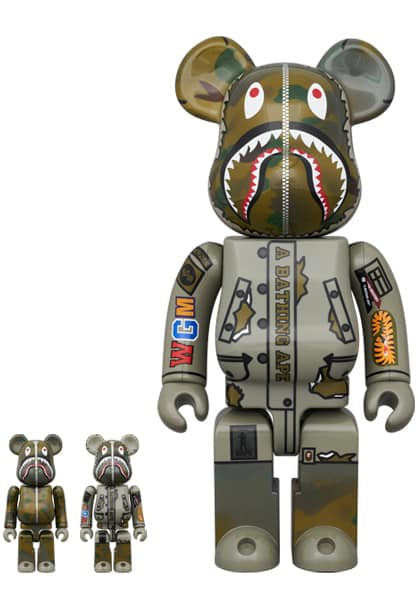 A BATHING APE BE@RBRICK BAPE(R) × ALPHA CAMO SHARK 2023 100％ 2PC & 400％