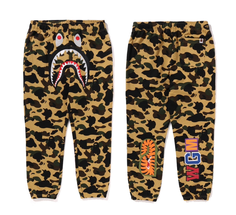 A BATHING APE 1ST CAMO SHARK SWEAT PANTS