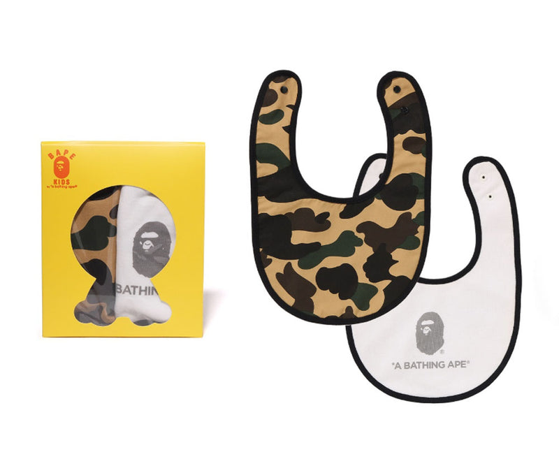 A BATHING APE BAPE KIDS 1ST CAMO BIB GIFT SET YELLOW / GREEN