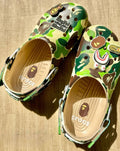 A BATHING APE BAPE x CROCS - CLOG