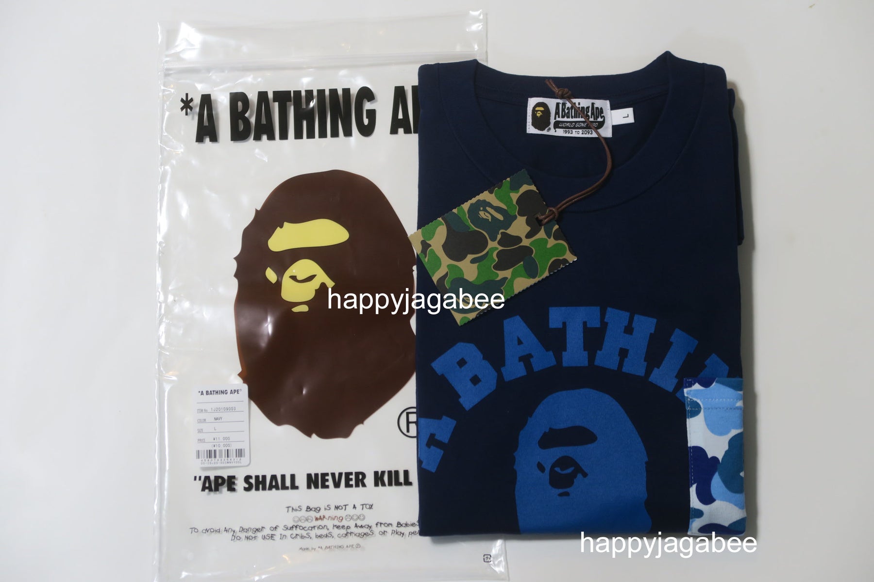 A BATHING APE ABC CAMO COLLEGE POCKET RELAXED TEE – happyjagabee store