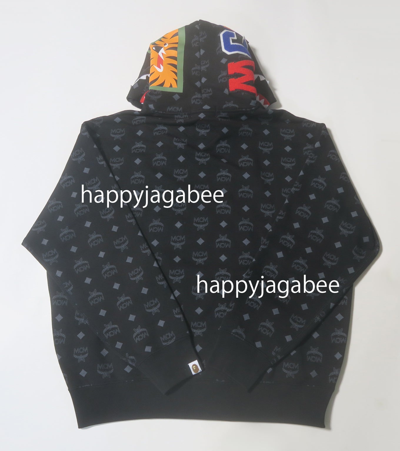 A BATHING APE BAPE x MCM SHARK PULLOVER HOODIE – happyjagabee store