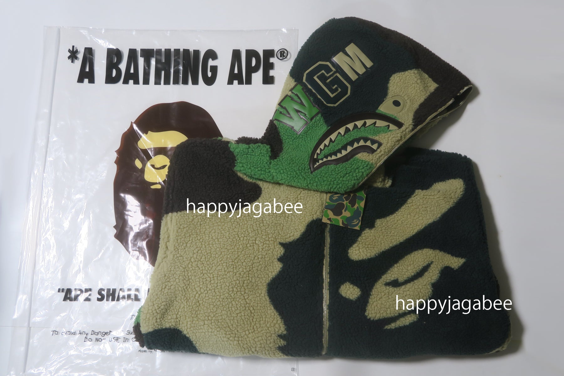 A BATHING APE MEGA ABC CAMO SHARK BOA HOODIE JACKET