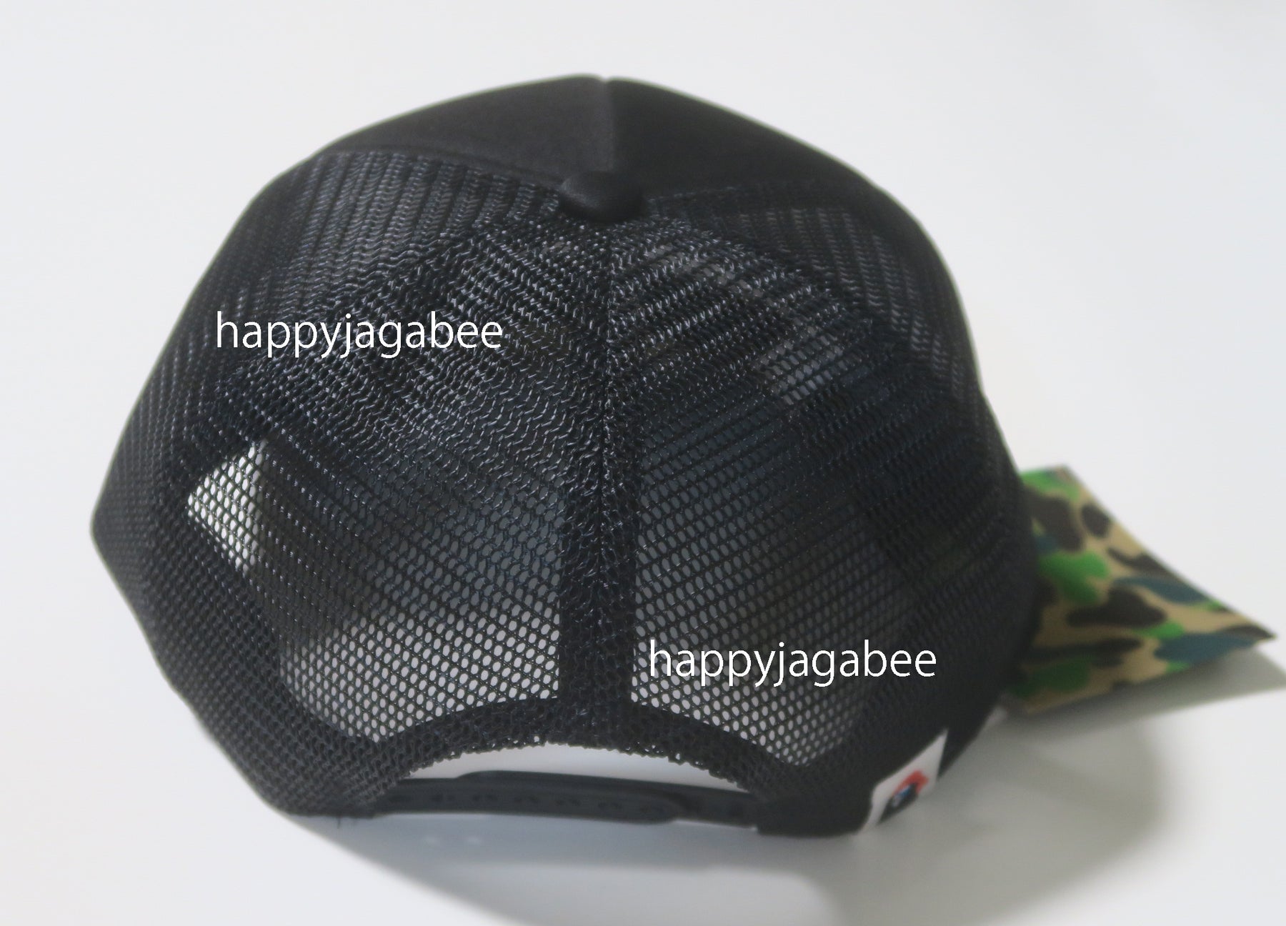 A BATHING APE CROSSBONE MESH CAP