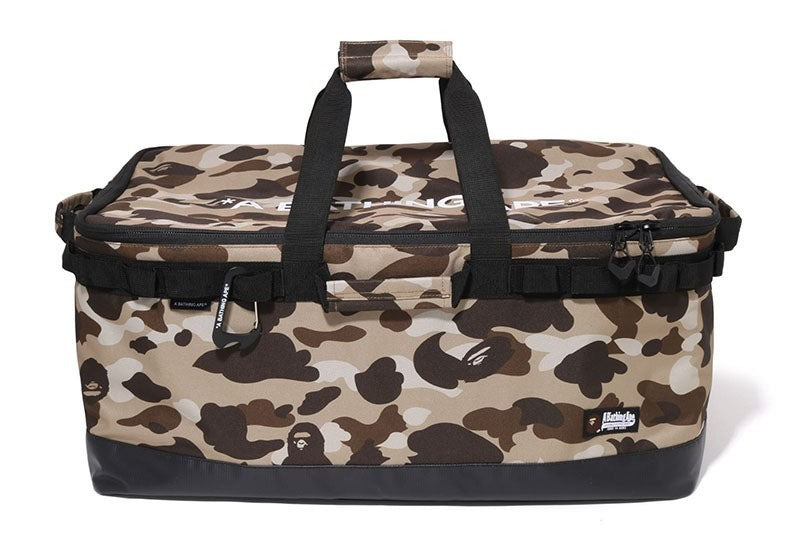 A BATHING APE BAPE CAMO MULTI GEAR CONTAINER L