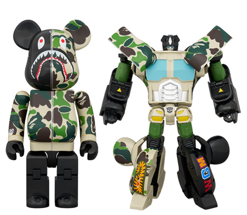 A BATHING APE BAPE x TRANSFORMERS x BE@RBRICK ABC CAMO SHARK CONVOY 400%