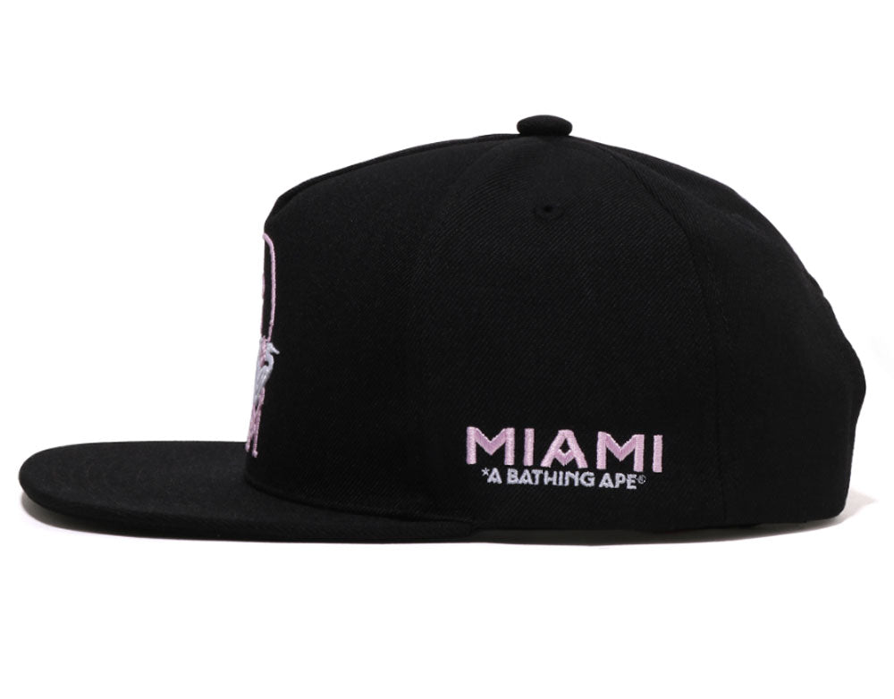 A BATHING APE BAPE x INTER MIAMI CF SNAP BACK CAP