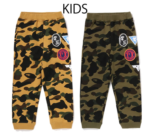 A BATHING APE BAPE KIDS 1ST CAMO PATCH PRINT SWEAT PANTS