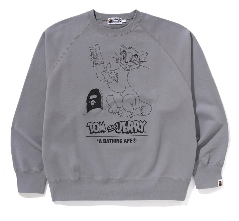 A BATHING APE BAPE x TOM AND JERRY 85TH RELAXED FIT CREWNECK SWEAT SHIRT