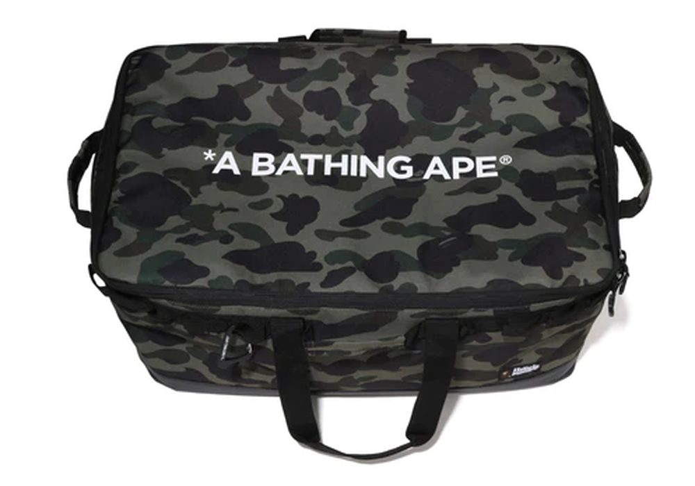 A BATHING APE BAPE CAMO MULTI GEAR CONTAINER L