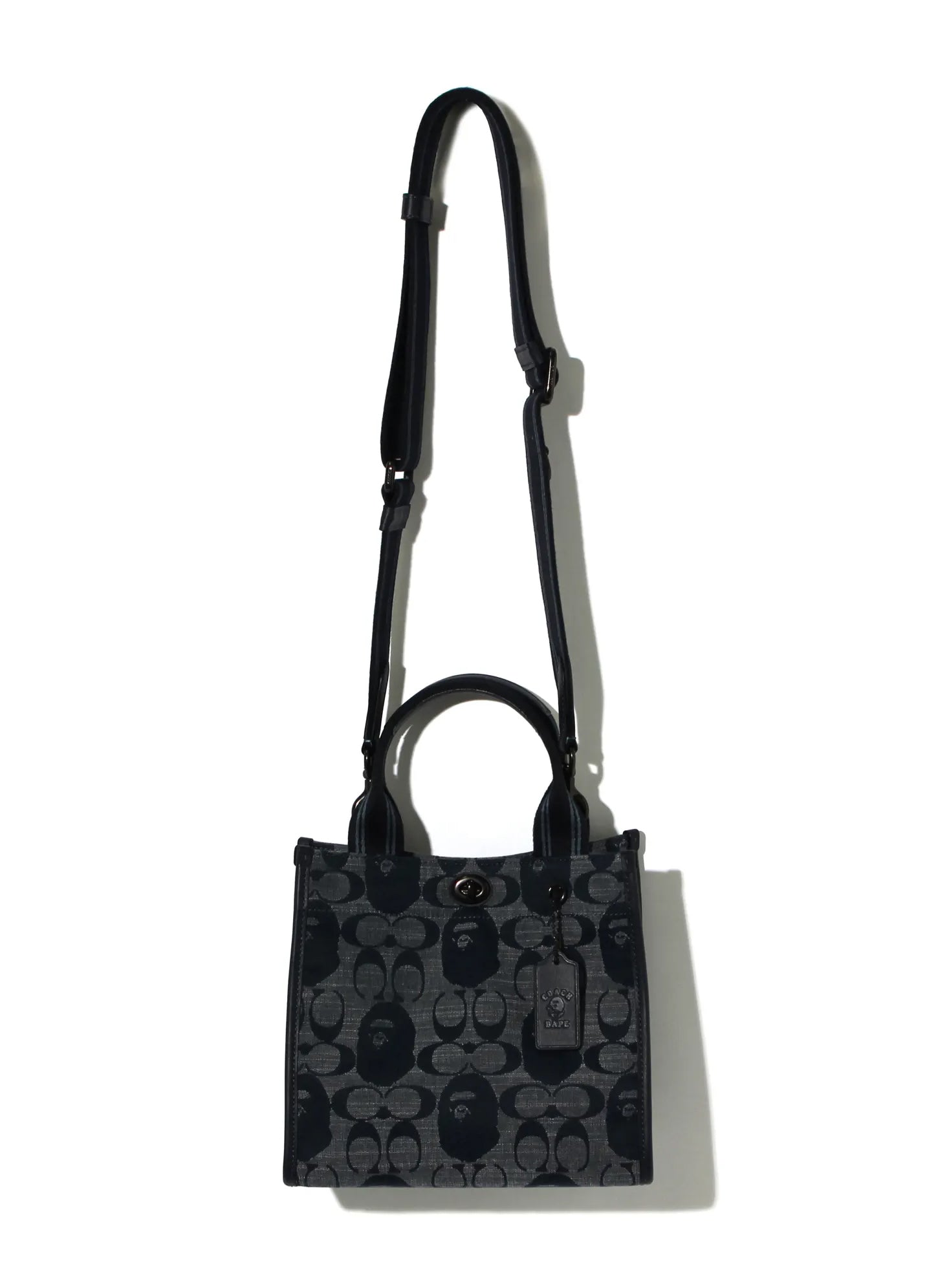 A BATHING APE LADIE'S BAPE x COACH CANVAS TOTE – happyjagabee store