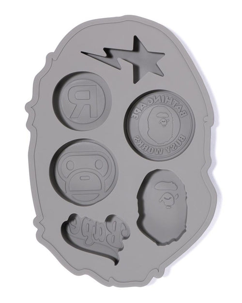 A BATHING APE APE HEAD SILICON TRAY