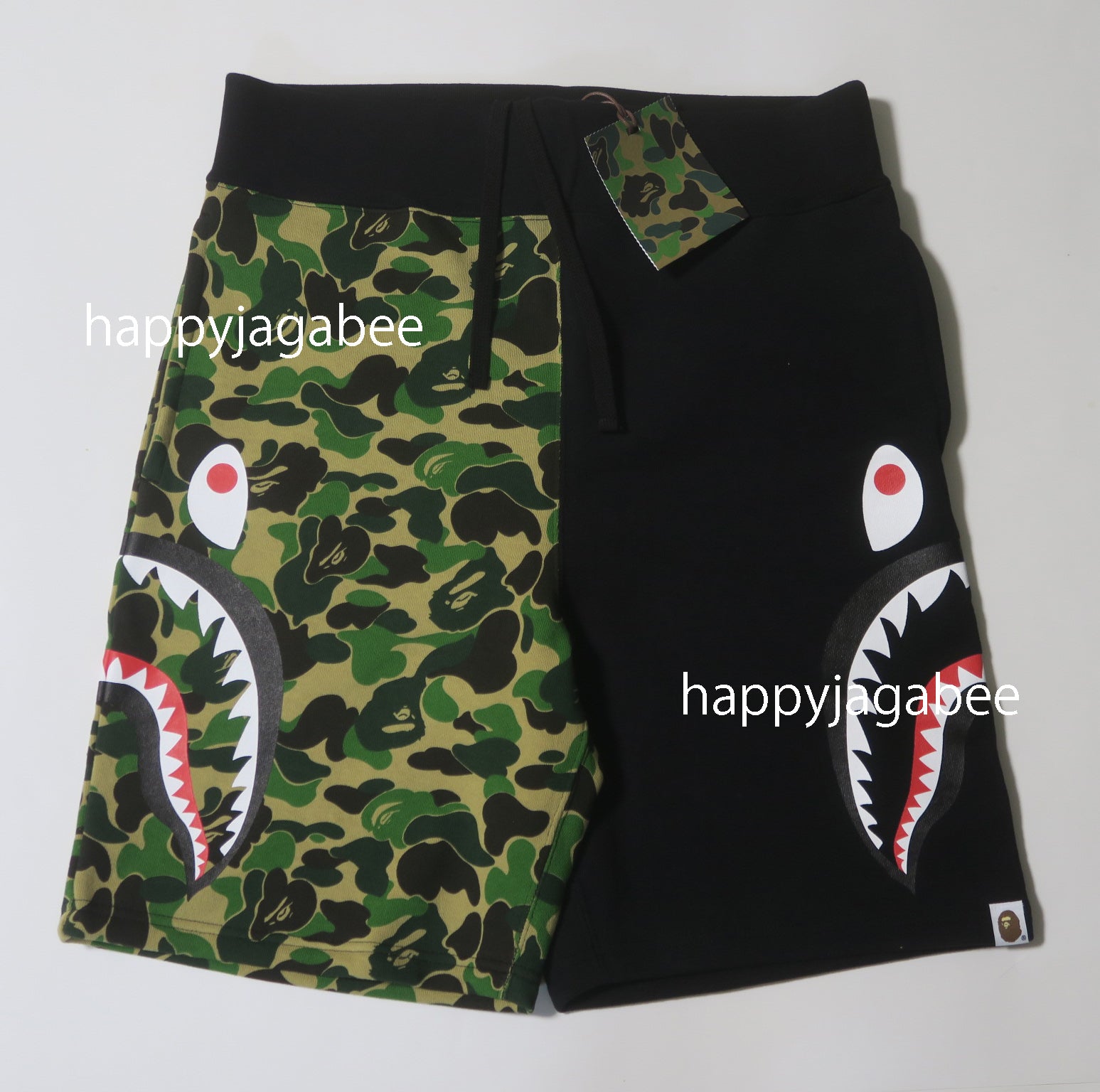 A BATHING APE ABC CAMO SIDE SHARK SWEAT SHORTS – happyjagabee store