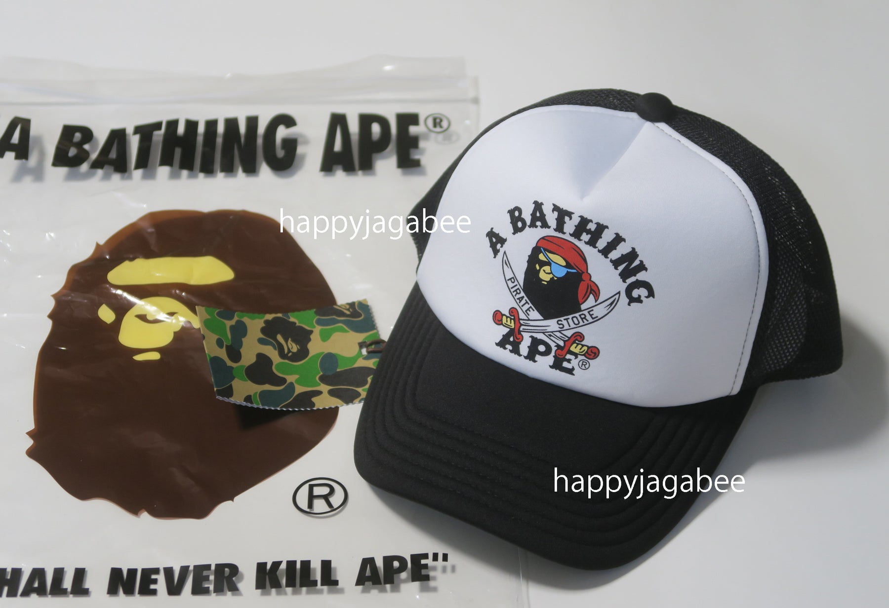 A BATHING APE CROSSBONE COLLEGE MESH CAP